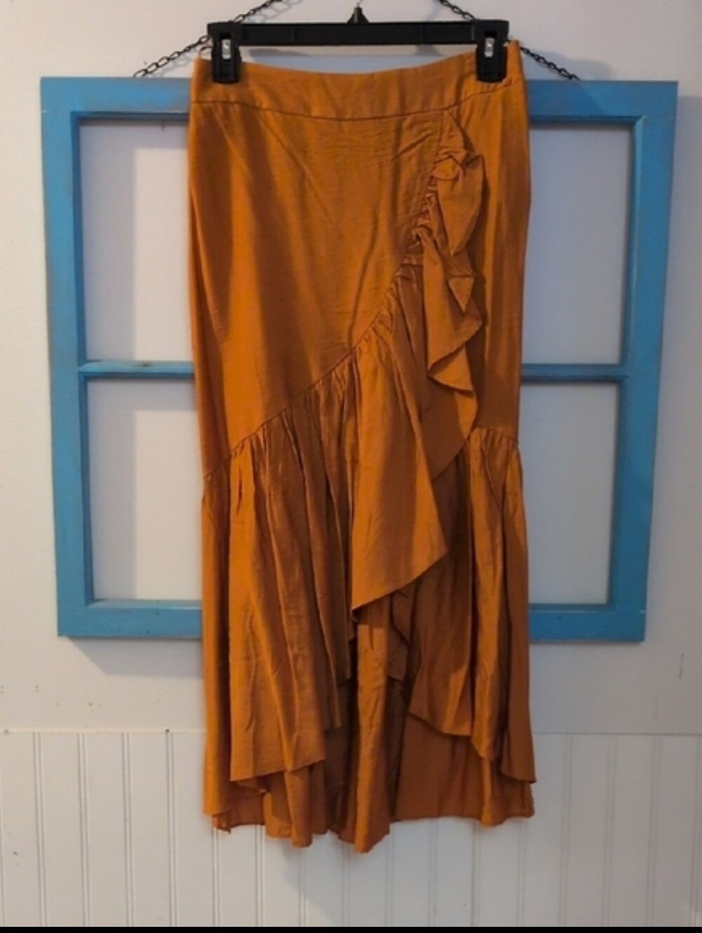 Elegant High-Low Rust Skirt with Ruffles